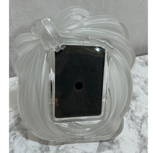 VTG Mikasa Love Knot Frosted Crystal Picture Frame Clear 80s Wedding Anniversary - Picture 7 of 7